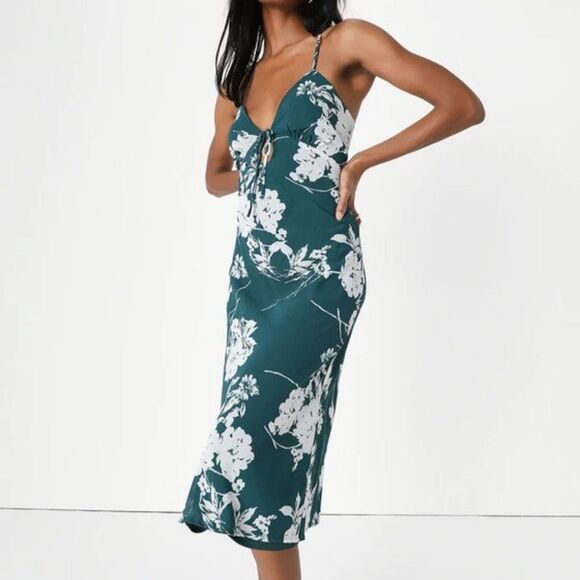 Lulu’s Flirtatious Essence Emerald Green Floral Lace Up Midi Dress Sz. Large - Picture 12 of 12